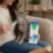 Complementary wet pet food for cats to support skin and coat health with salmon, chicken and blueberries